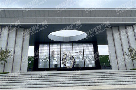 城弘盛新城国际三室两厅两卫毛坯房出售带储藏室